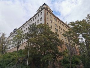 Porphyr unter dem Schloss